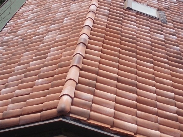 Copertura in coppi con finestra su tetto Vicenza
